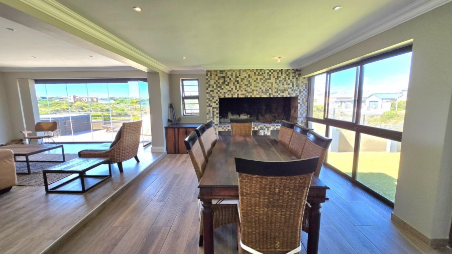 4 Bedroom Property for Sale in Kleinbaai Western Cape